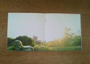 ジャケットの中、きれいな空の写真