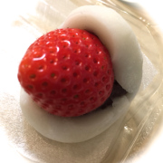 いちご大福 Ichigo Daifuku